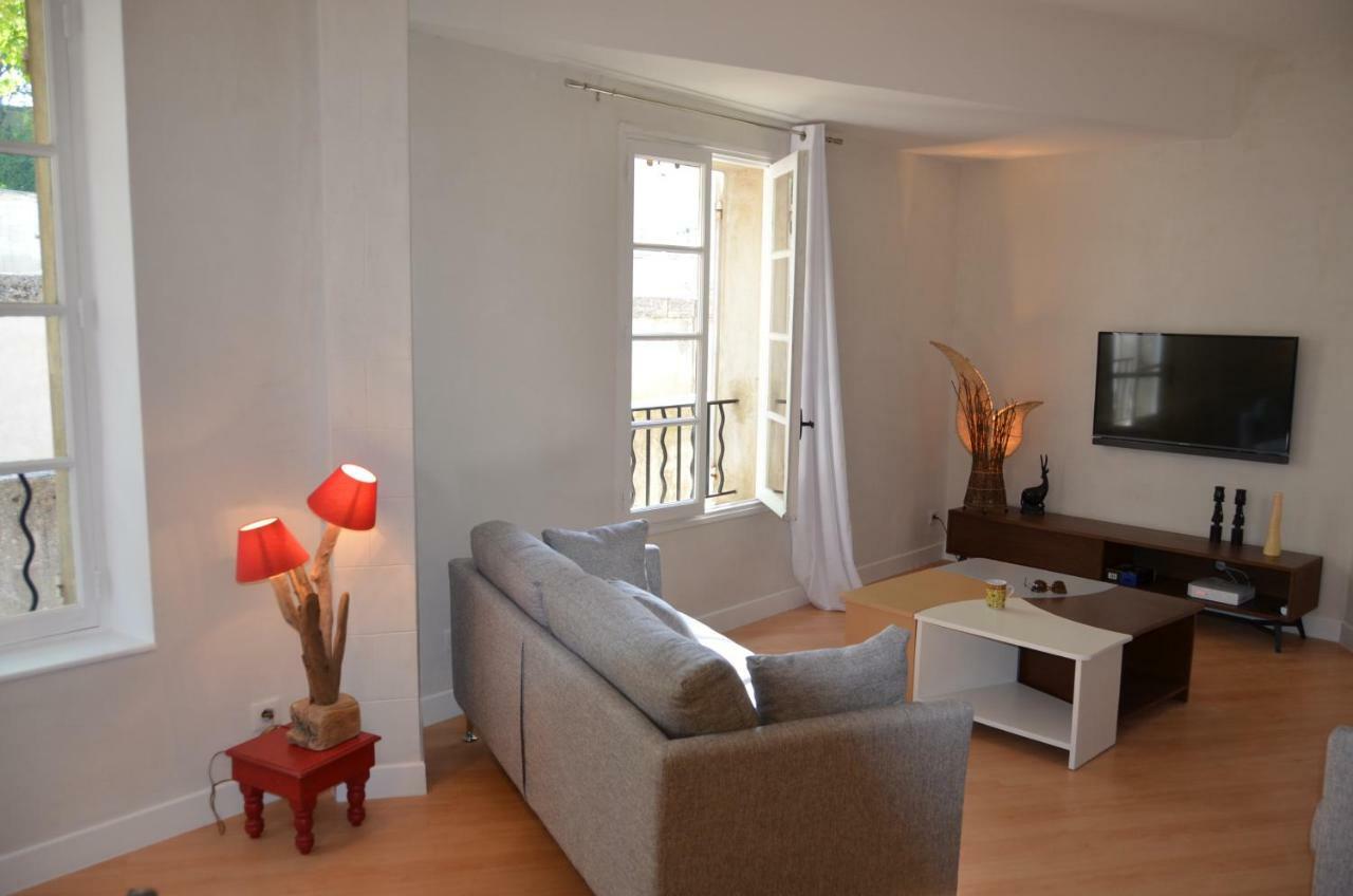 Face Au Palais Des Papes Apartman Avignon Kültér fotó