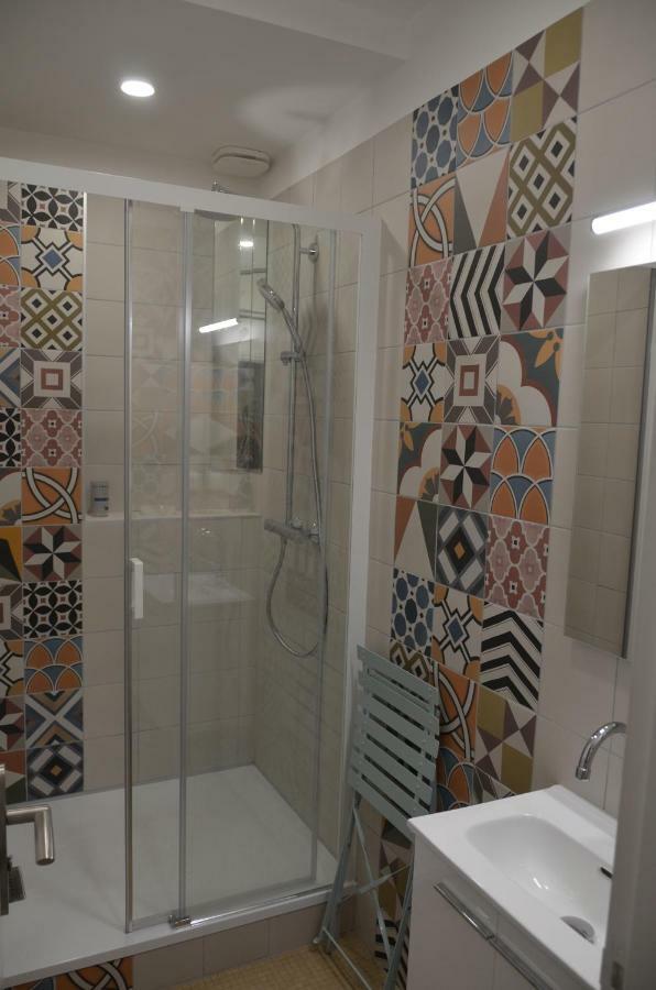 Face Au Palais Des Papes Apartman Avignon Kültér fotó